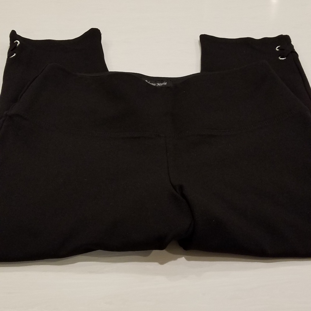 Athena Maria Yoga Capris